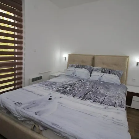 Almi Lux Appartement *