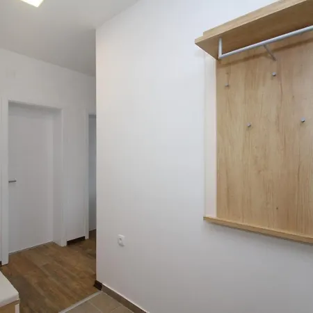 Almi Lux Appartement *