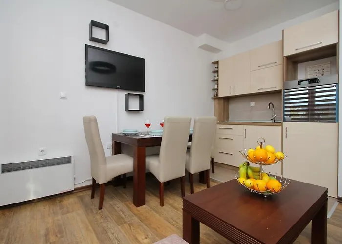 Almi Lux 아파트 즐라티보