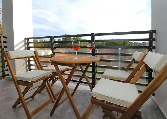 Almi Lux 즐라티보