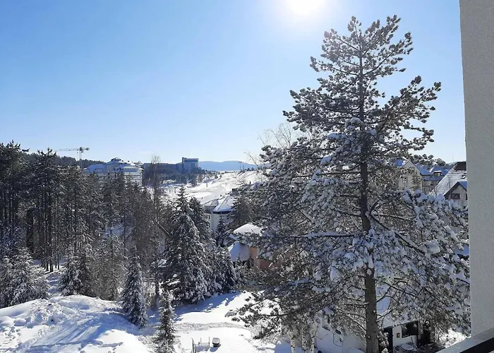 아파트 Almi Lux *